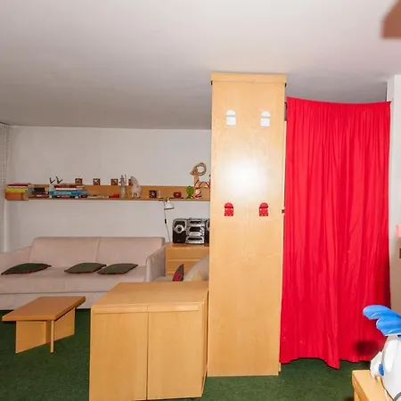 Cervinia Near Funicular With Private Garage Appartement